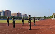 电子信息工程学院举行“青春心向党，国庆展风华”主题升旗仪式