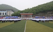 运动与激情齐集一身，竞技与娱乐共冶一炉——我院第十六届田径运动会开幕