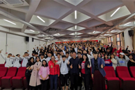 中国登山界传奇人物张梁先生到我校作“超越梦想，永不止步”专题讲座