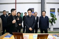 自治区人大常委会副主任、党组副书记，柳州市委书记张晓钦深入我校调研