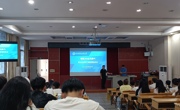 东风柳州汽车有限公司到贸易与旅游管理学院开展订单班宣讲?