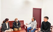 师生挂心上，开学慰问忙 ——贸易与旅游管理学院党总支书记陈月明看望慰问留学生