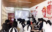 【映入人心，红动柳职】贸易与旅游管理学院开展“一站式”学生社区红色观影主题活动
