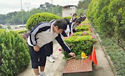 【我们的节日·精神的家园】贸易与旅游管理学院开展“缅怀先烈志，共铸中华魂”清明祭英烈活动