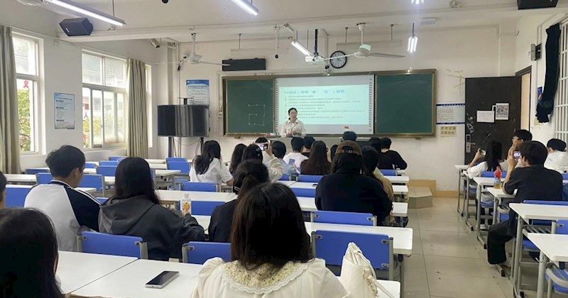学?？?023级心理委员系列培训