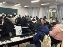 艺术学院开展“学风、安全两手抓，上好开学第一课”主题早读活动