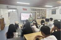 艺术学院成功举办“资助相伴同成长，强国路上共逐光”优秀学生典型事迹分享会